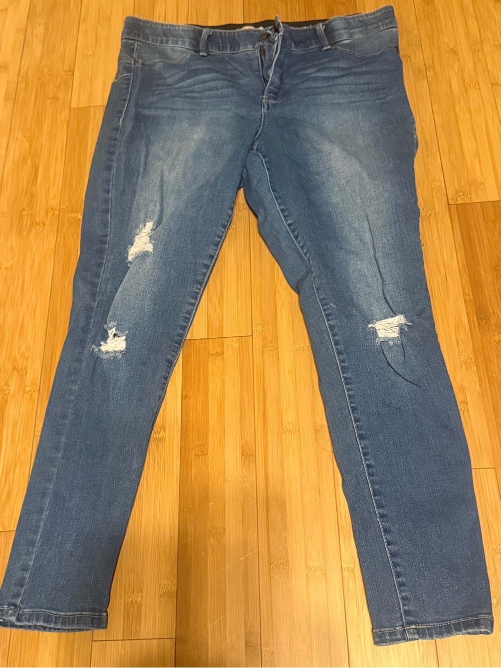 Juicy Couture Women's Dark Blue Distressed Skinny Jeans